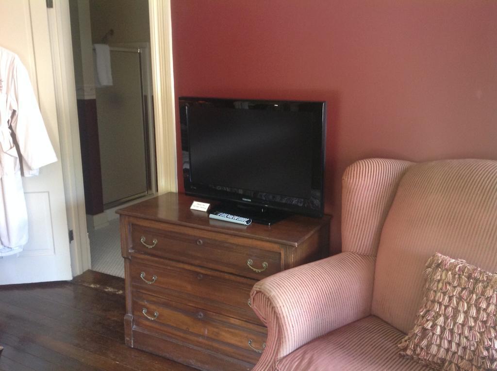 Inn On The Creek Salado Room photo